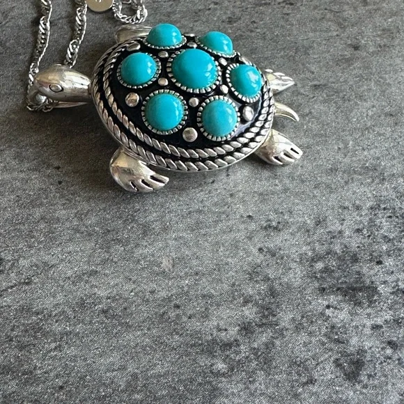 Sterling 925 Silver Turtle Pendant Necklace - Picture 3 of 4
